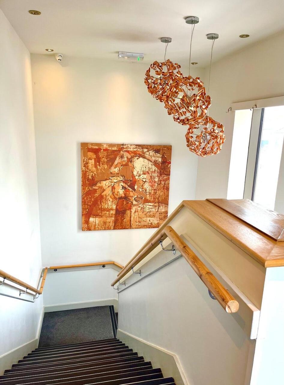 Lazaat Hotel Skidby Buitenkant foto